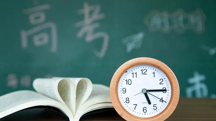 教育部：严禁炒作高考状元、升学率