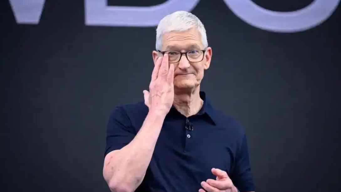  库克WWDC2026挥泪告别苹果舞台