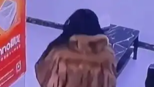 女子6.8万新买紫貂遭朋友擅自穿毁