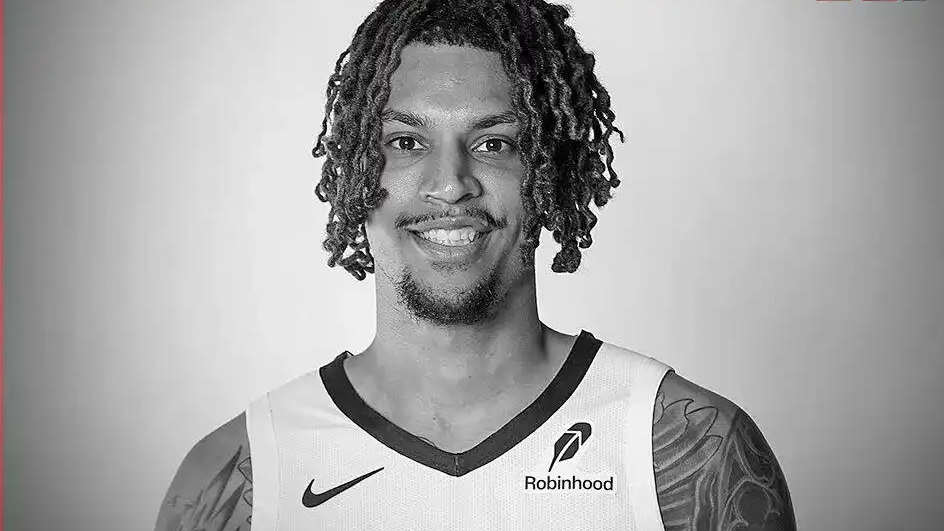 NBA灰熊队前锋克拉克意外去世