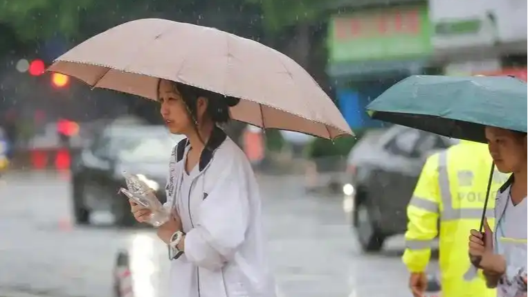  高考真的逢考必雨吗