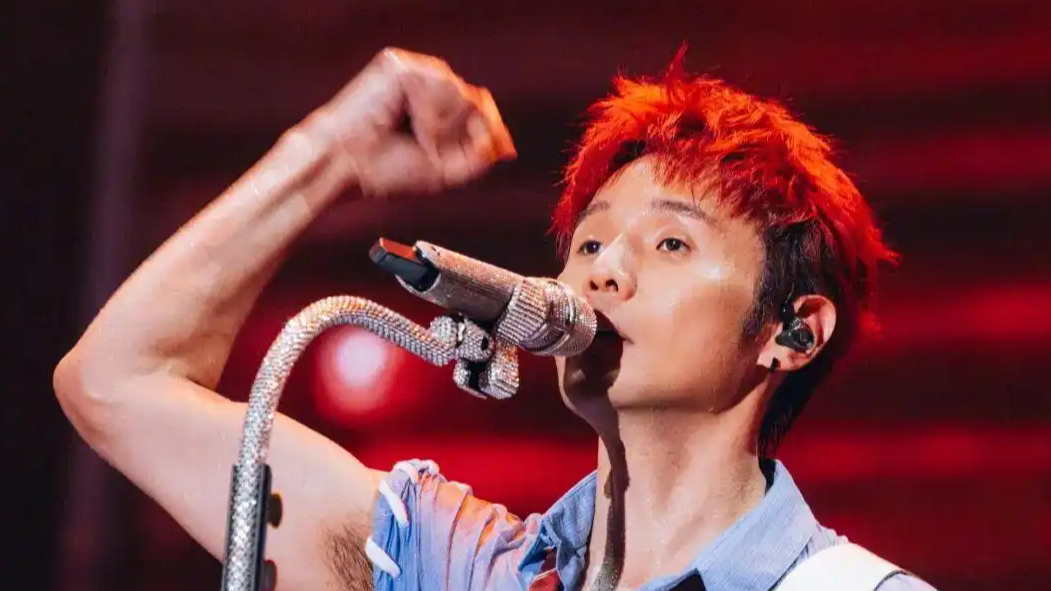  李荣浩控诉单依纯 版权红线不容践踏