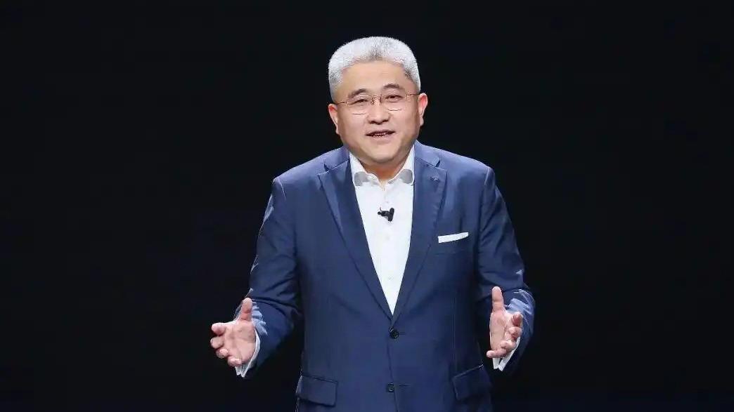 那个带飞奔驰的男人要去卖沃尔沃了
