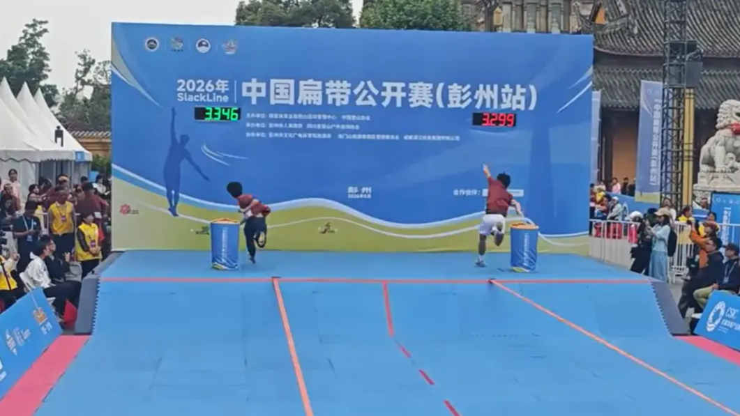“光脚不怕穿鞋的”具象化了