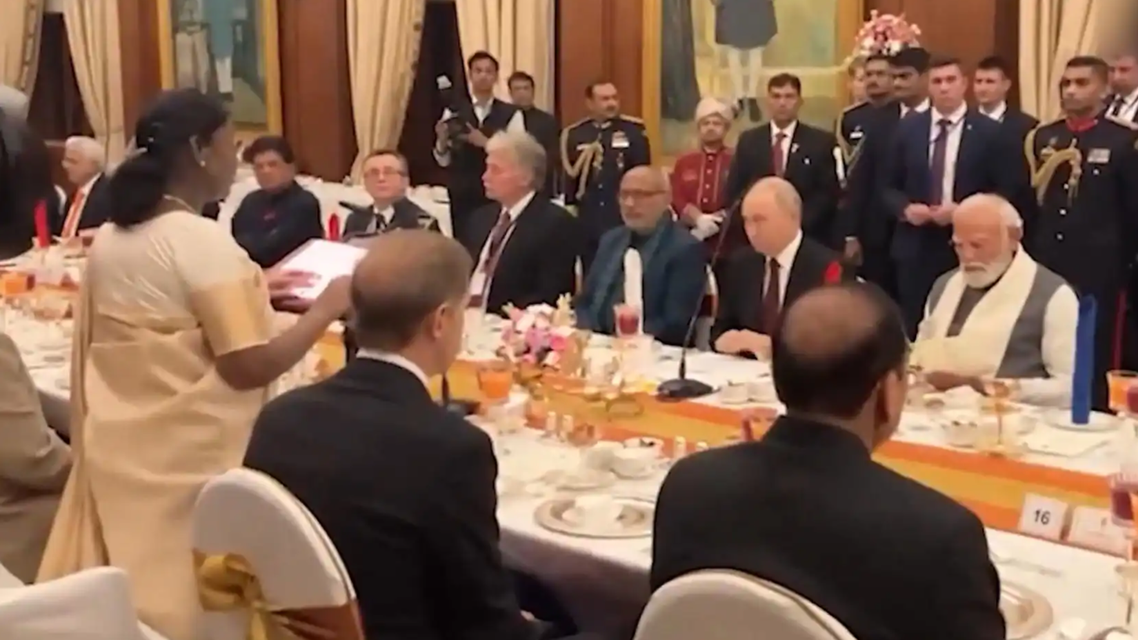 印度总统为普京举行国宴