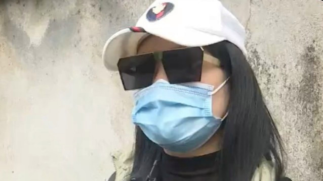 42岁女子称30岁前男友欠钱还拉黑