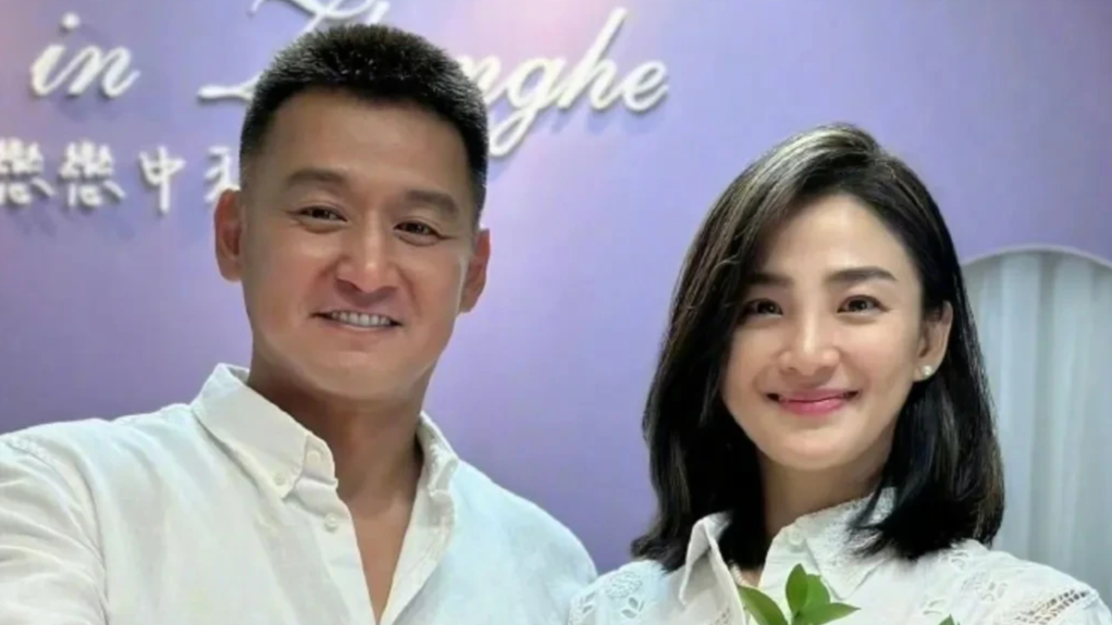 洪小铃产后露面 透露父亲因流感去世