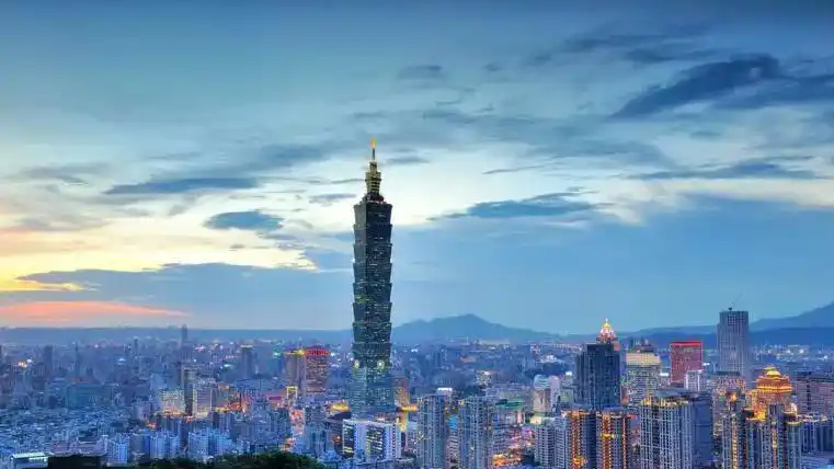 臺(tái)媒體人感嘆：臺(tái)灣真的該回家了