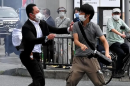   日本检方建议判处安倍遇刺案被告无期 缩略图