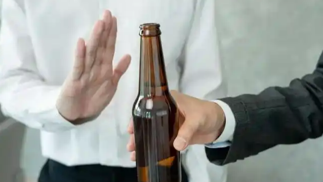 9个用科学知识优雅拒绝喝酒的理由