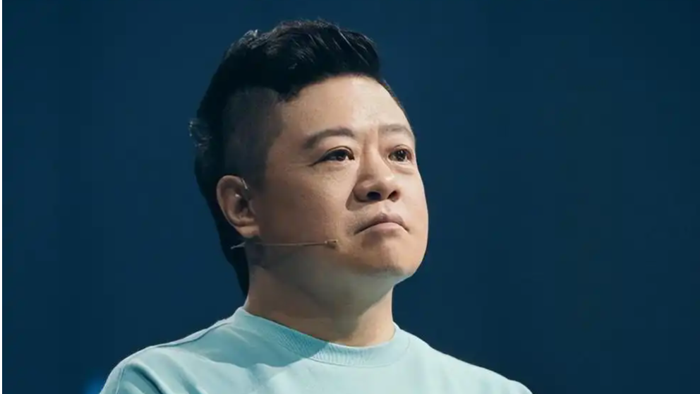  马东调侃观众要对电影票房负责