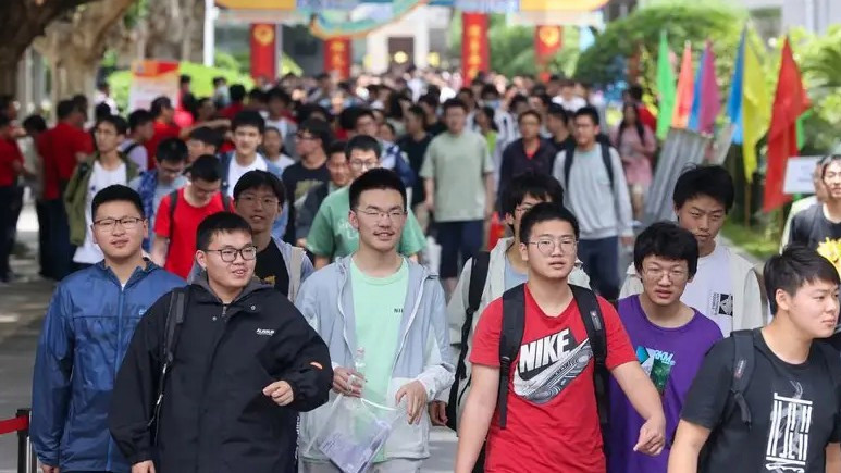 北京作文题：做规划与下功夫、含英咀华