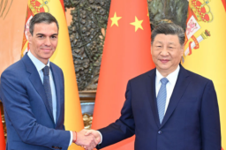   习近平会见西班牙首相桑切斯 缩略图