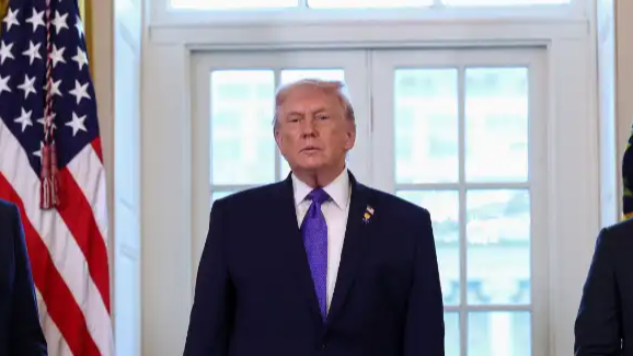 特朗普首次与委内瑞拉代总统通话