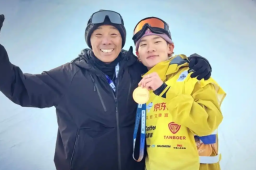   日本教练谈苏翊鸣：最难那关挺过来了 缩略图