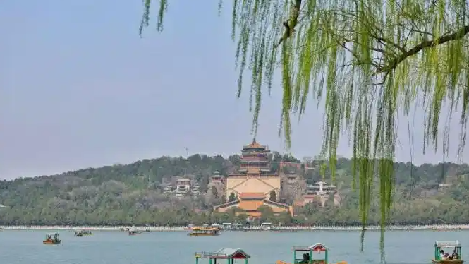  把“不休假等于敬业”的歪理扭过来