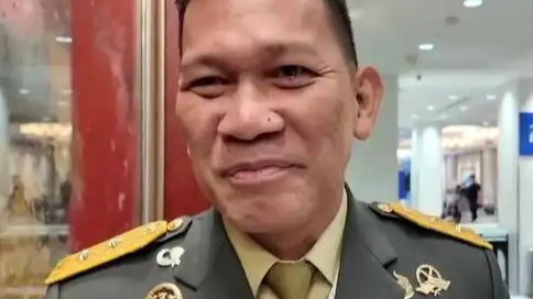 提到殲-10 這位外國(guó)將軍笑得很開(kāi)心