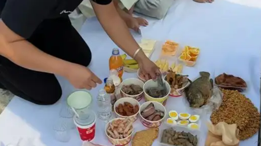 一代人有一代人的清明扫墓方式