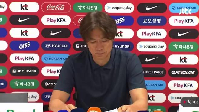 韩国队主帅洪明甫下课
