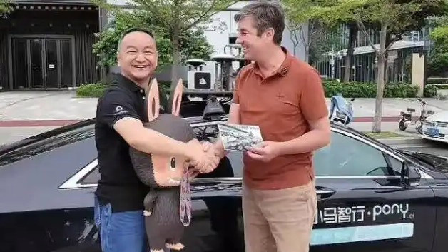  张朝阳退回的LABUBU换了一辆车