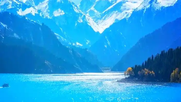 新疆多个景区设婚姻登记点