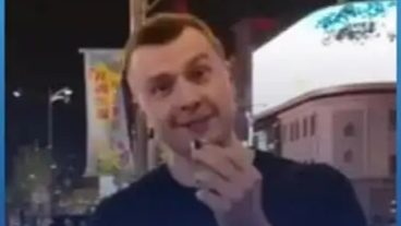  俄记者在北京街头融入广场舞人群