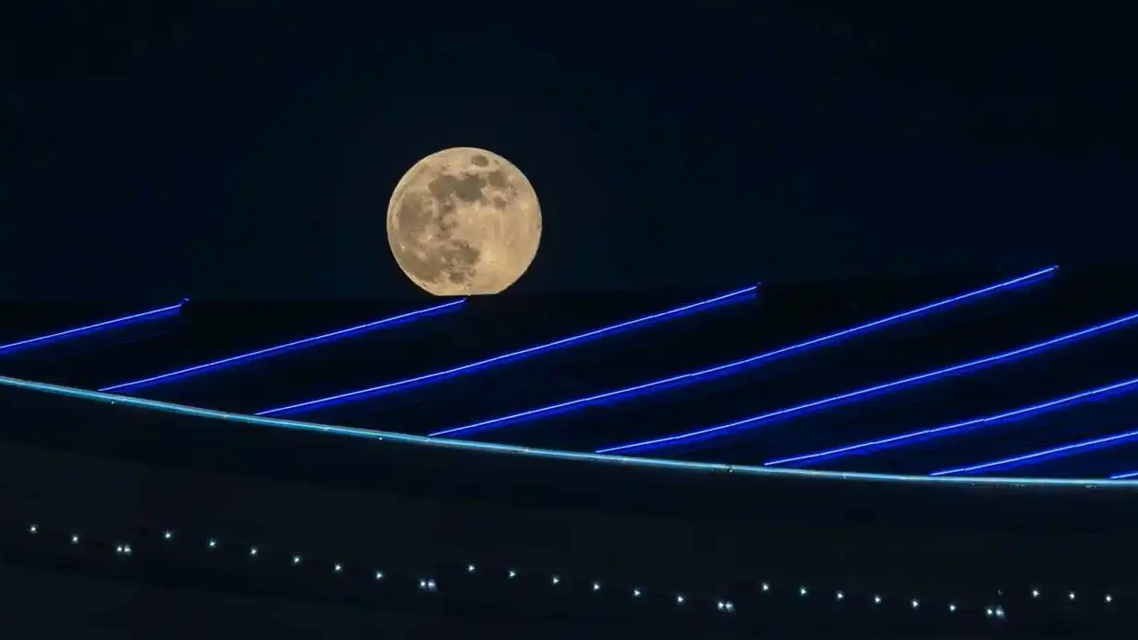 “超级月亮”没看够 高清大图来了