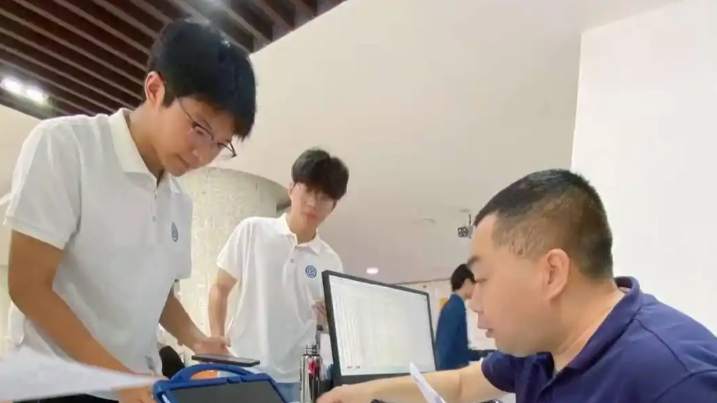 成都大学41岁宿管大叔考研上岸