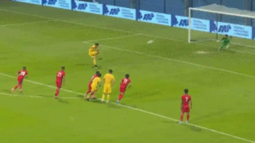 中国男足2-1新加坡