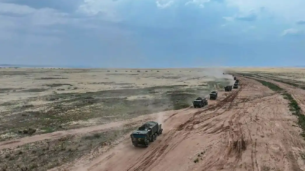 中部空军发布：枪已上膛 剑已出鞘