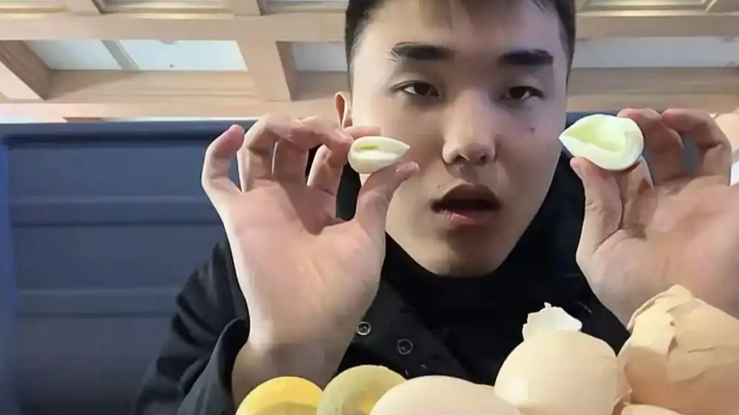 从“蛋神”到CEO：一个网红的商业转身，是风口还是泡沫？