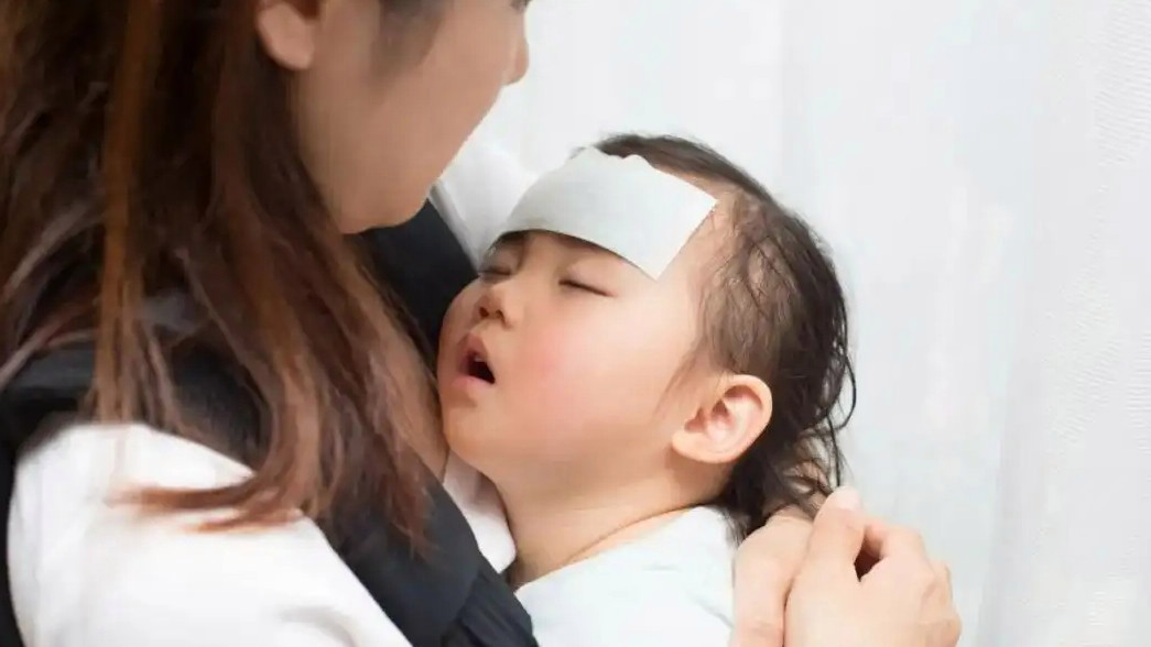 4岁女孩高烧40℃腿疼确诊甲流