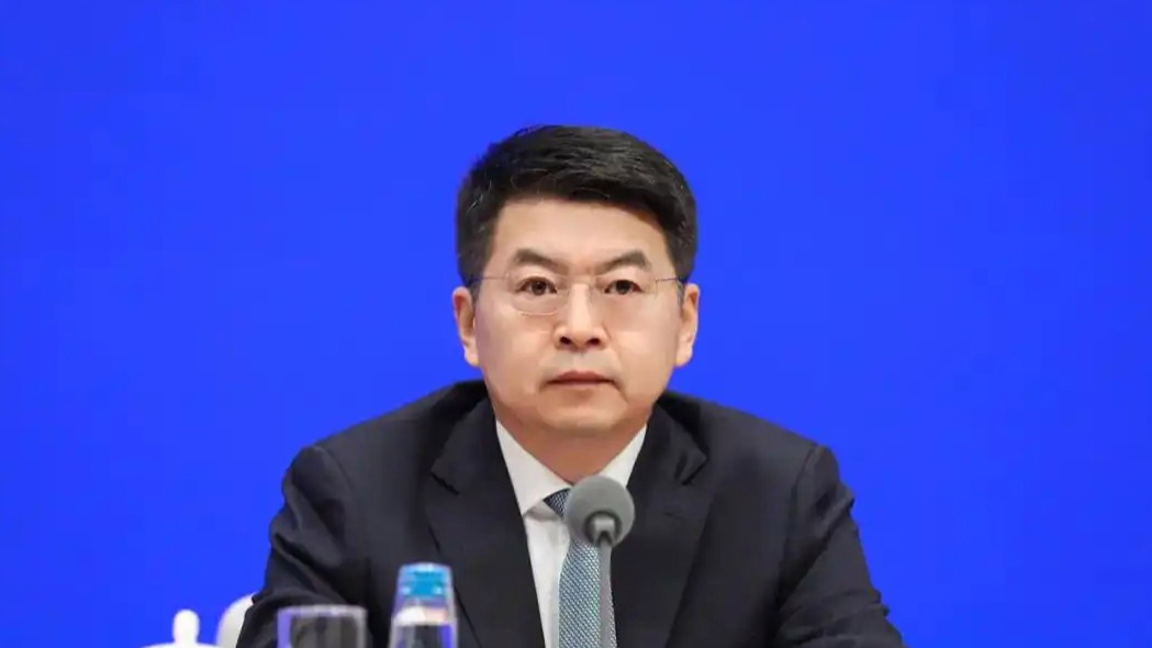  费东斌被查 交通运输部连夜表态