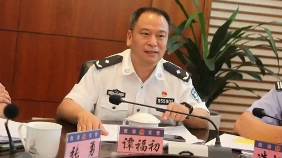 8个子女“踢皮球”拒赡养93岁老父亲