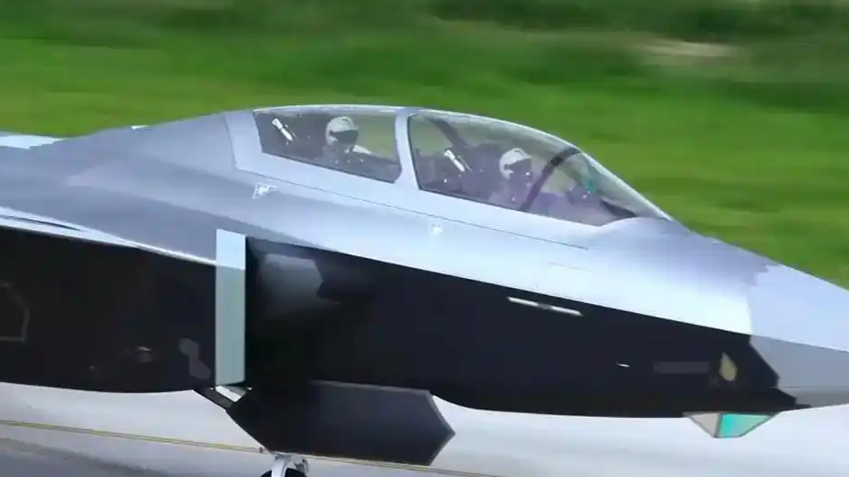 全球唯一双座隐身战机！解析歼-20S