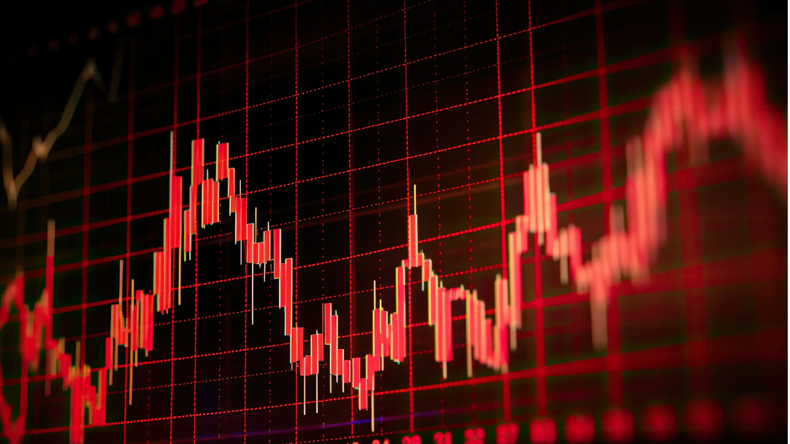 美股三大指数集体收跌 西数跌超13%