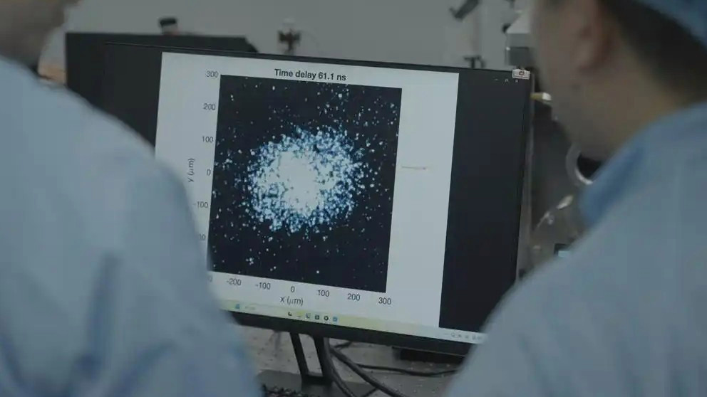  中国科学家成功复刻“类球状闪电”