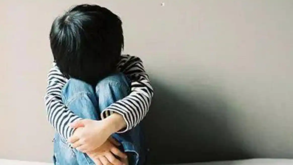 男孩被打致脾破裂 涉事老师被刑拘