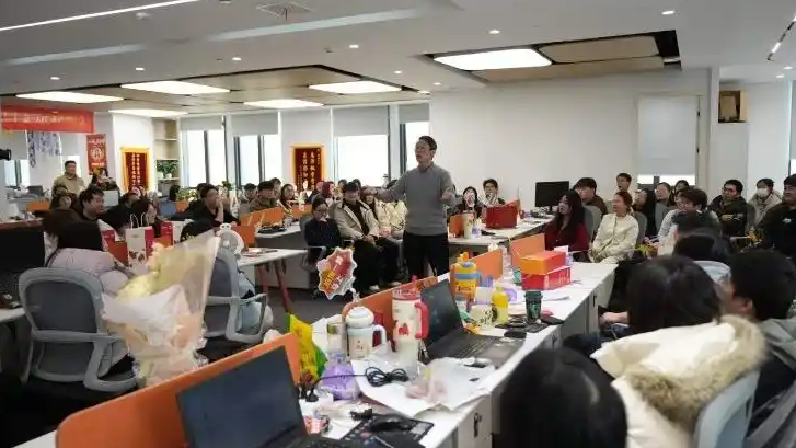 网红“985海归教授”李泽被指跑路