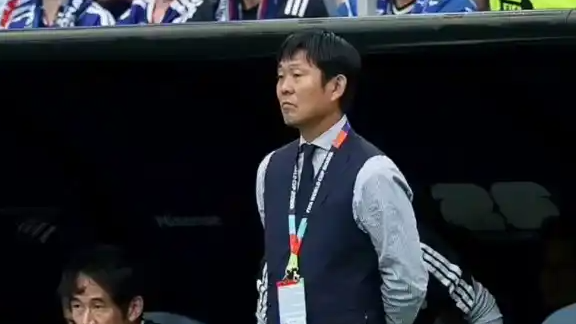  库尼亚赛后伸五指嘲讽日本