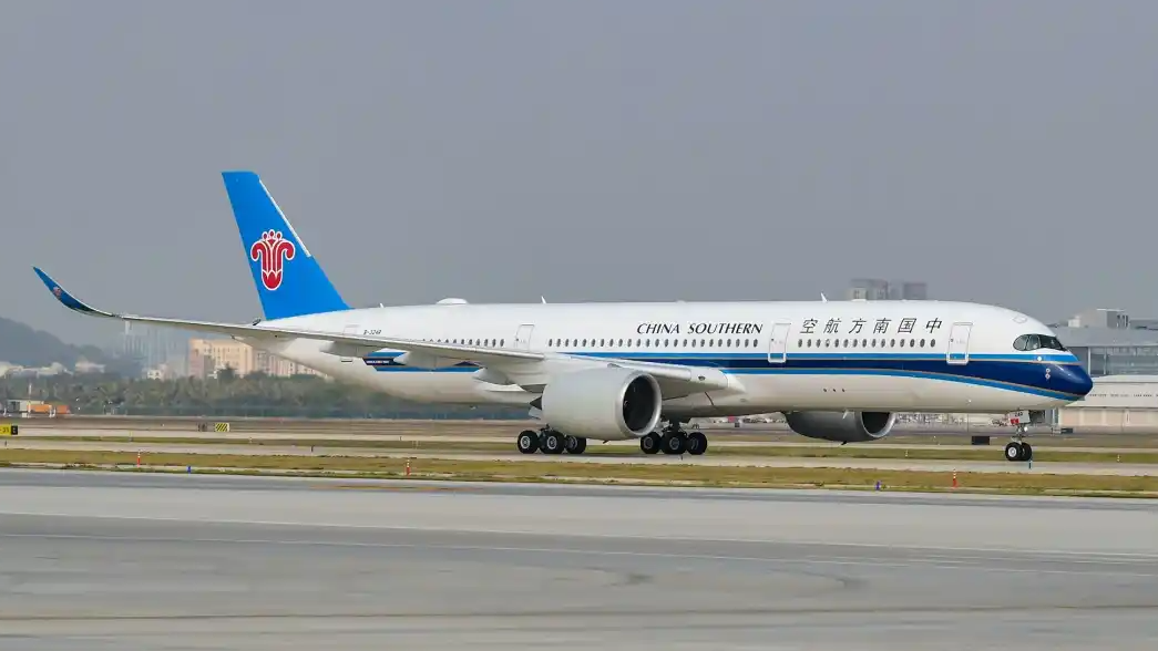 春节后机票价格大跳水：普遍二三百元