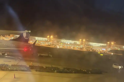   国际航班外籍男子辱骂骚扰中国女生 缩略图