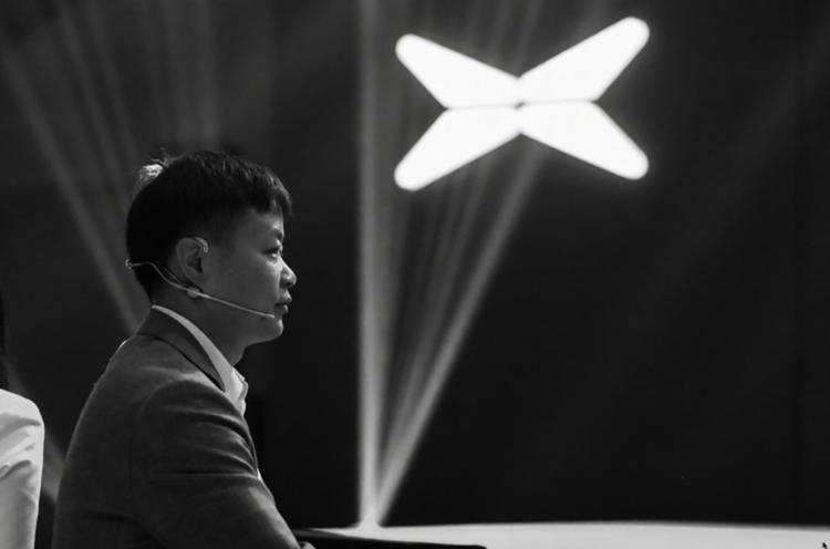  小鹏汽车六年半亏370亿