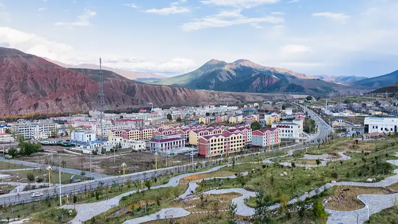 为什么国庆火的都是小城