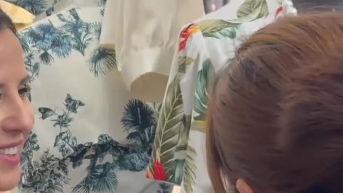 武契奇夫人在上海买了3套西服1条旗袍