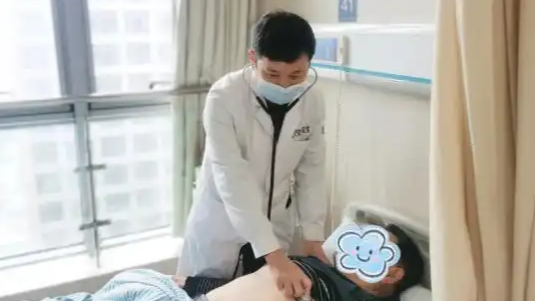 “时隔七年我还是一眼认出了您”