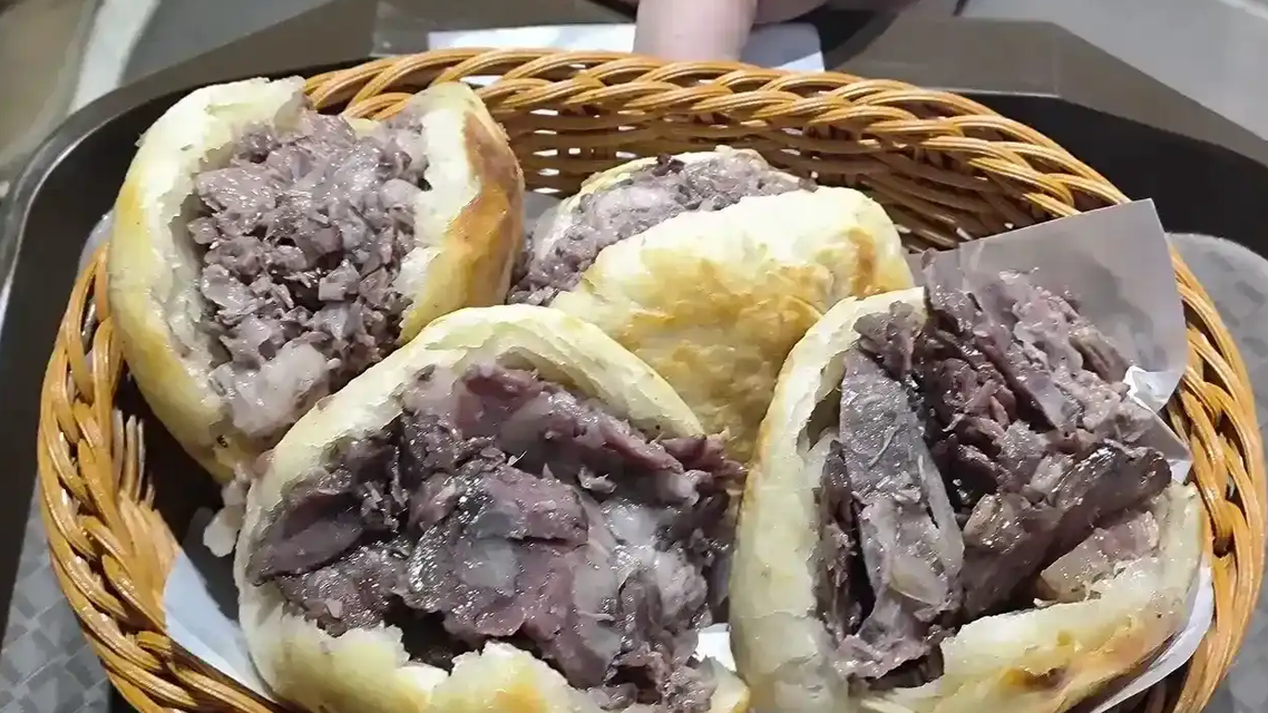 你吃的驴肉火烧可能是马肉猪肉