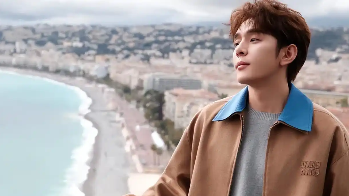 李佳琦哽咽宣布：将短暂退出直播