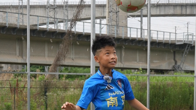 足球小将空翻哥将任世界杯决赛护旗手