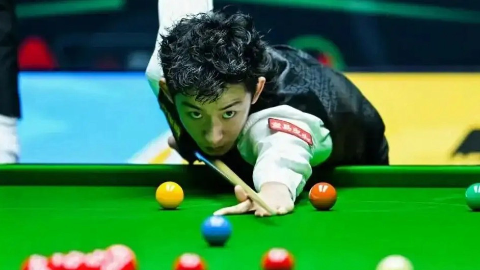 吴宜泽夺得2025国锦赛冠军